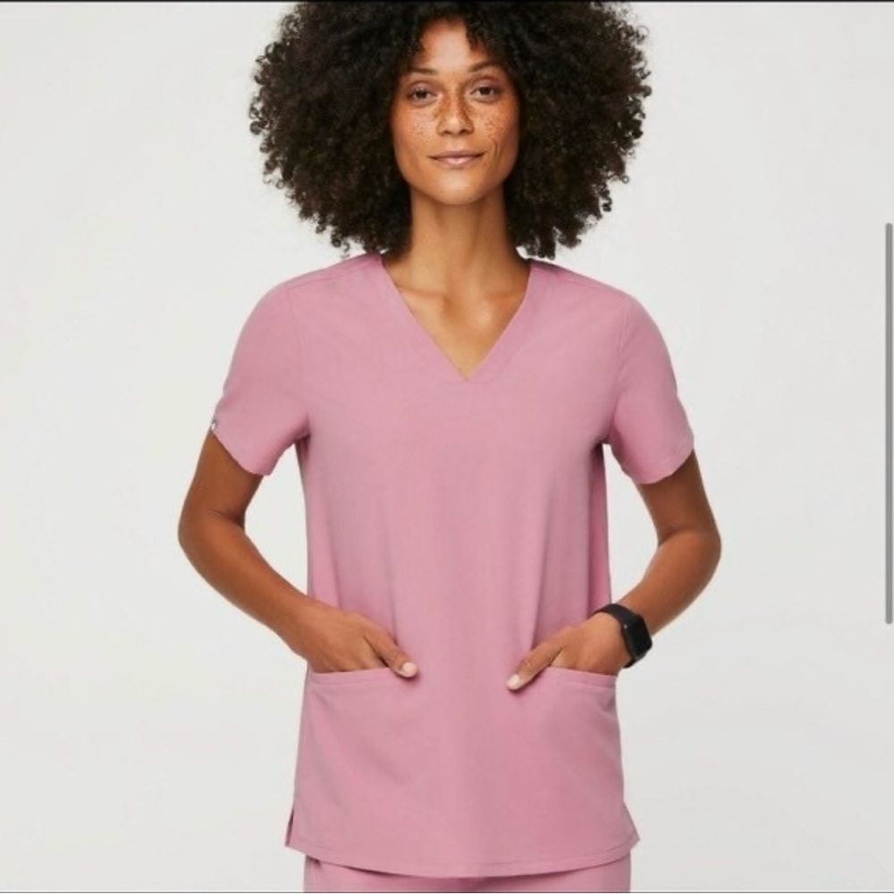 Figs Pink Fitted Short Sleeve Tee